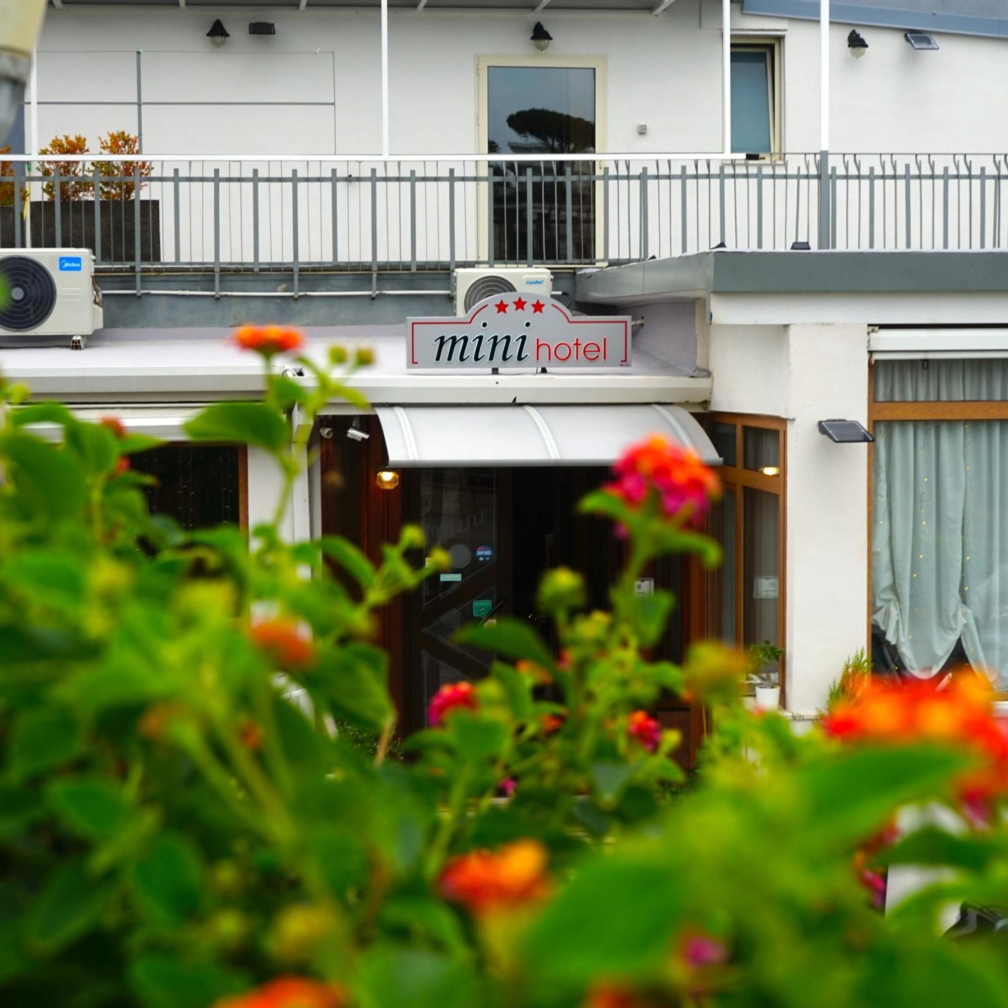 Mini Hotel - Angolo Di Paradiso - Pozzuoli Exterior foto