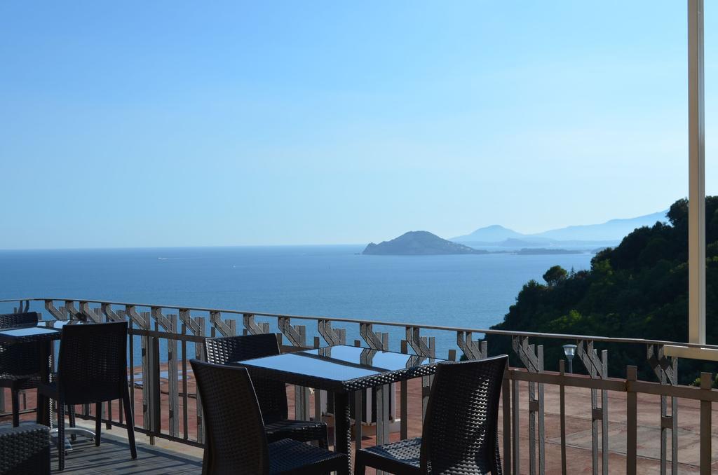 Mini Hotel - Angolo Di Paradiso - Pozzuoli Exterior foto